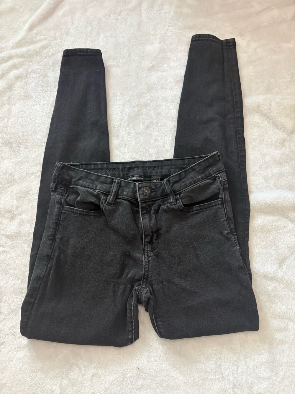 American Eagle Outfitters size 4 Black Skinny Jeans